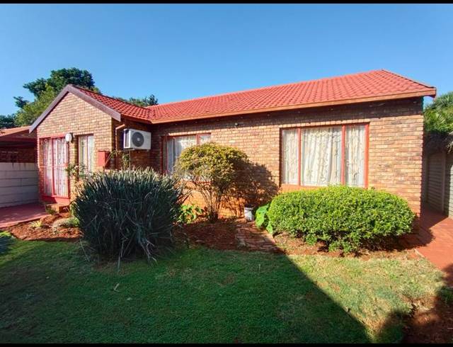 3 BEDROOM TOWNHOUSE FOR SALE IN CHANTELLE